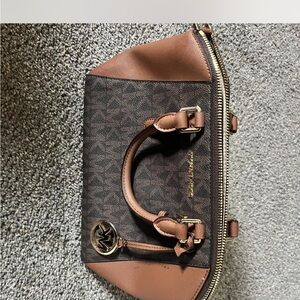 Michael kors cirra bag brown never used